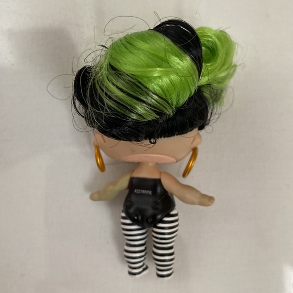 Lot of 5 Dolls:Radical QT Ultra Rare LOL Surprise REMIX Hair Flip,Queen Bee Doll - Picture 13 of 16